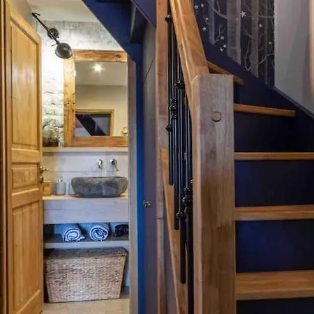 Apartment Le Loft Des Hospices : Centre/parking/vueriviere Beaune (Cote d'Or)